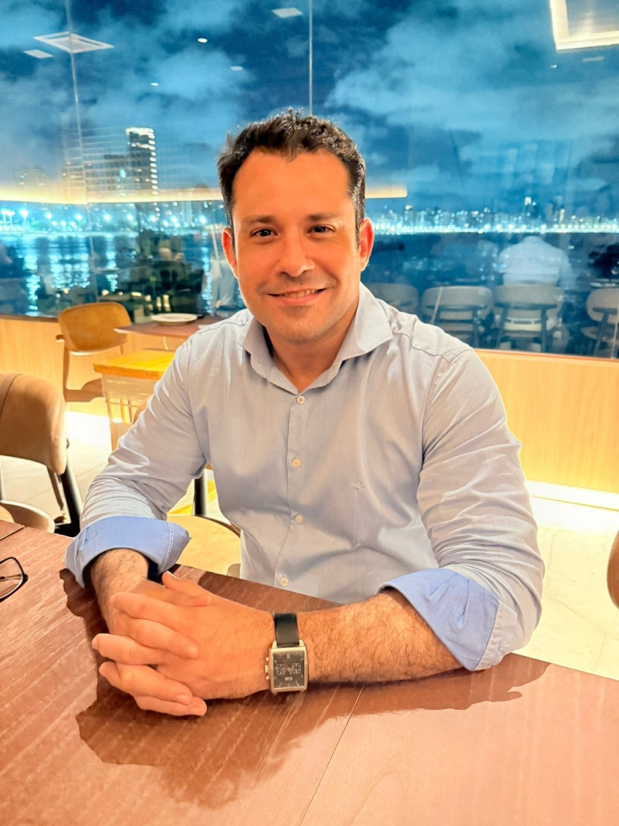 Osimertinibe neoadjuvante para câncer de pulmão de não pequenas células ressecável, com mutação do EGFR.